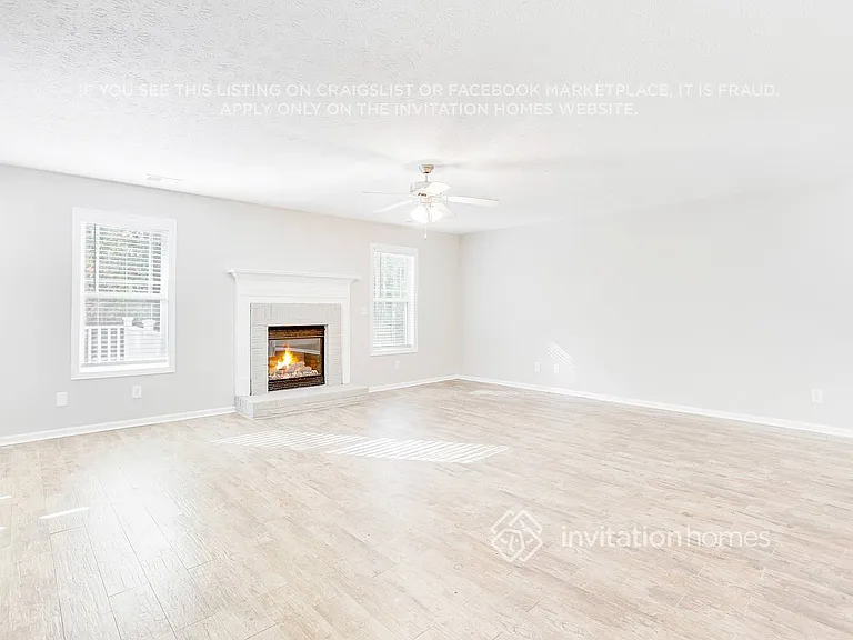 702 Sycamore Dr — Photo 4