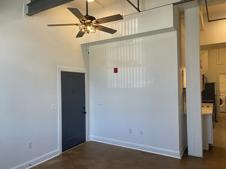 401 Rivermont Ave — Photo 6