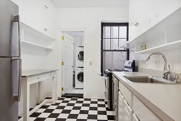 Rented by Corcoran | media 6