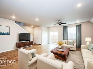 1244 Sunnyvale Ln, Burleson, TX 76028