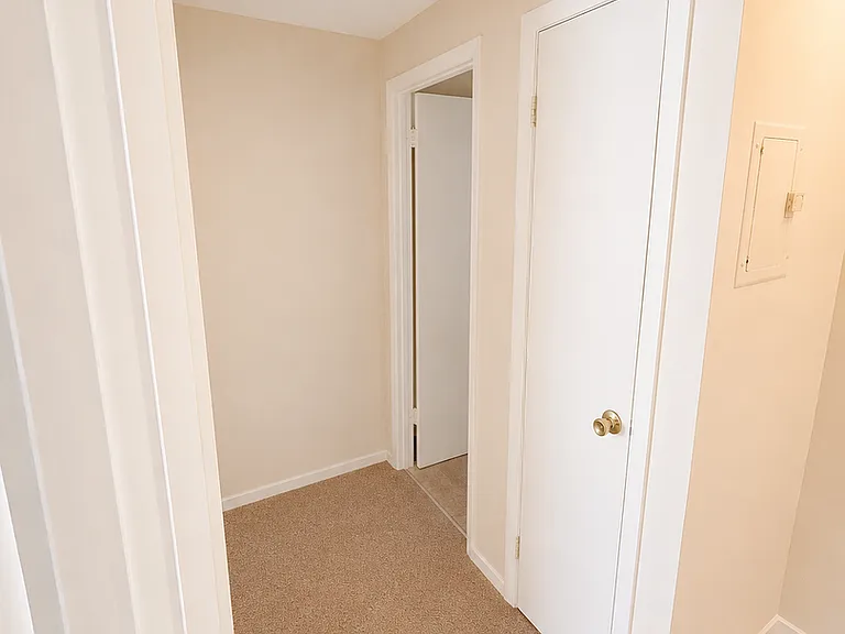 655 Talcottville Rd — Photo 10