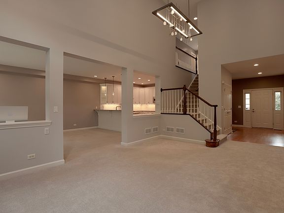 4th image of 1802 Camden Dr