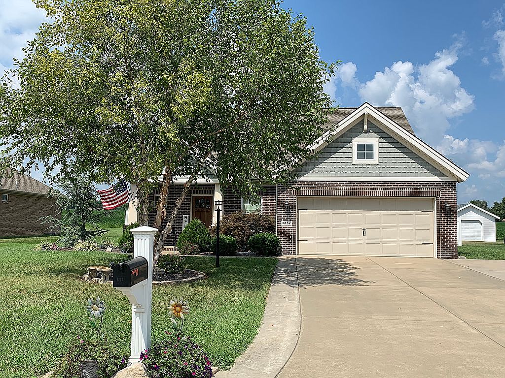 1332 W Chukar Holw, Haubstadt, IN 47639 Zillow