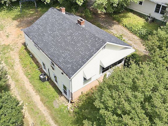 2nd image of 515 Beverly Rd