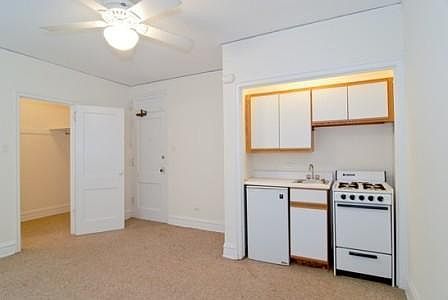 1st image of 2117 N Sedgwick St #B5