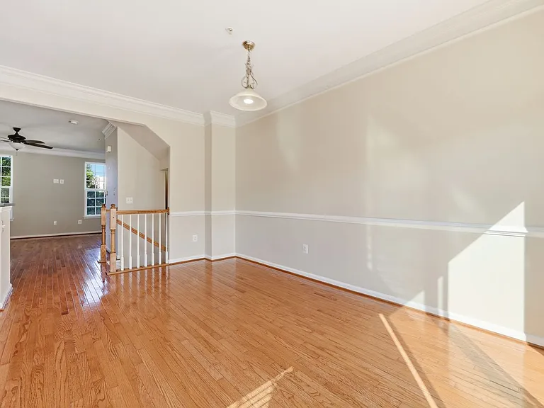 7833 Wormans Mill Rd — Photo 17