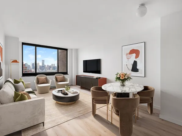 200 Rector Pl APT 31C, New York, NY 10280