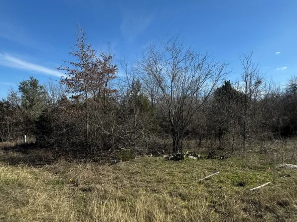 5703 Black Pine Cir, Granbury, TX 76048
