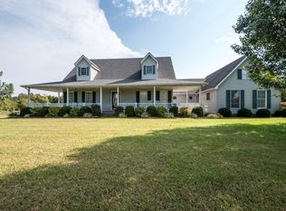 930 Howe Valley Rd, Cecilia, KY 42724