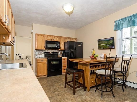3rd image of 2 Blaney Ave #1