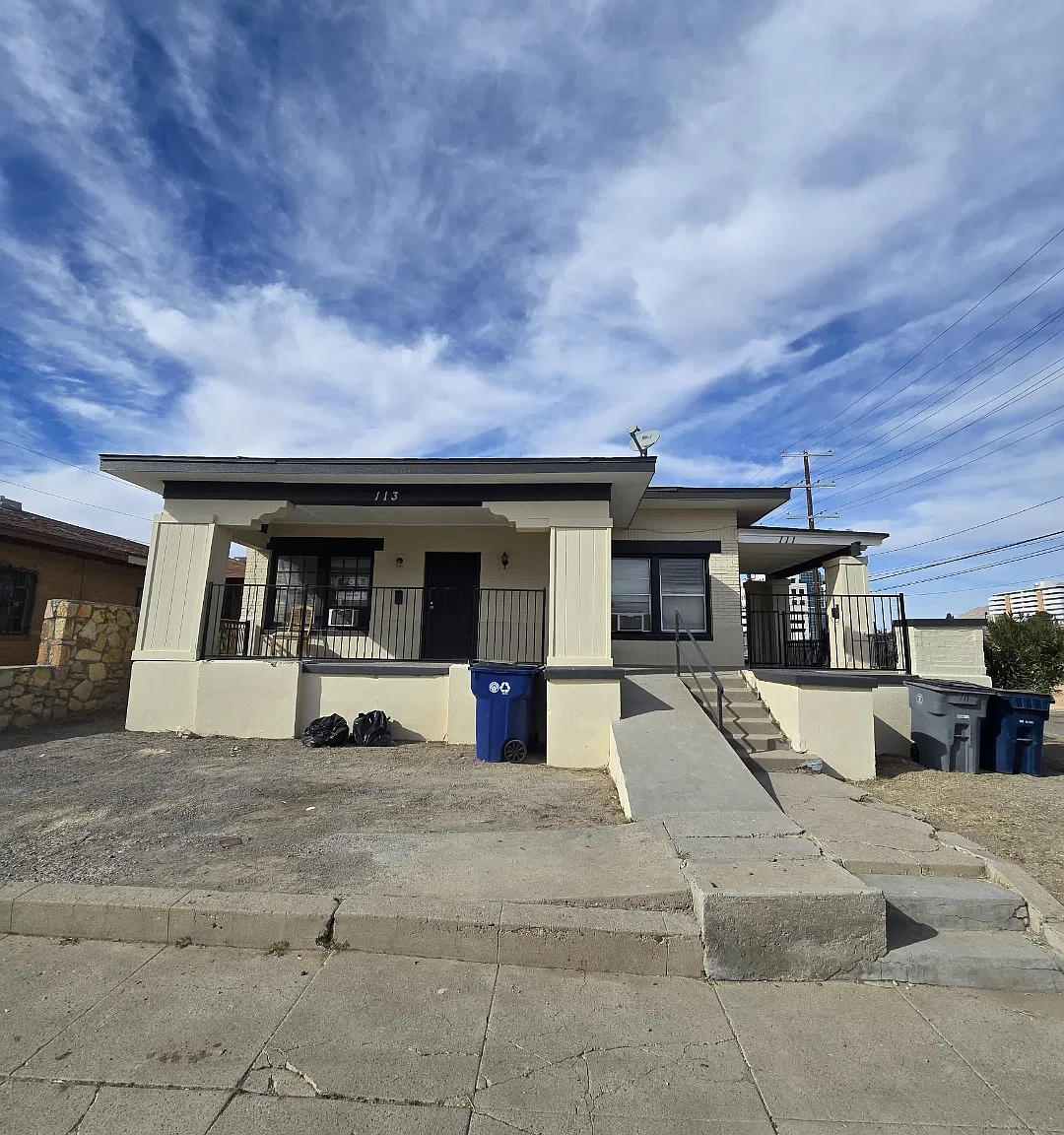 2 bed, 960 sqft, $1,350 — Photo 1