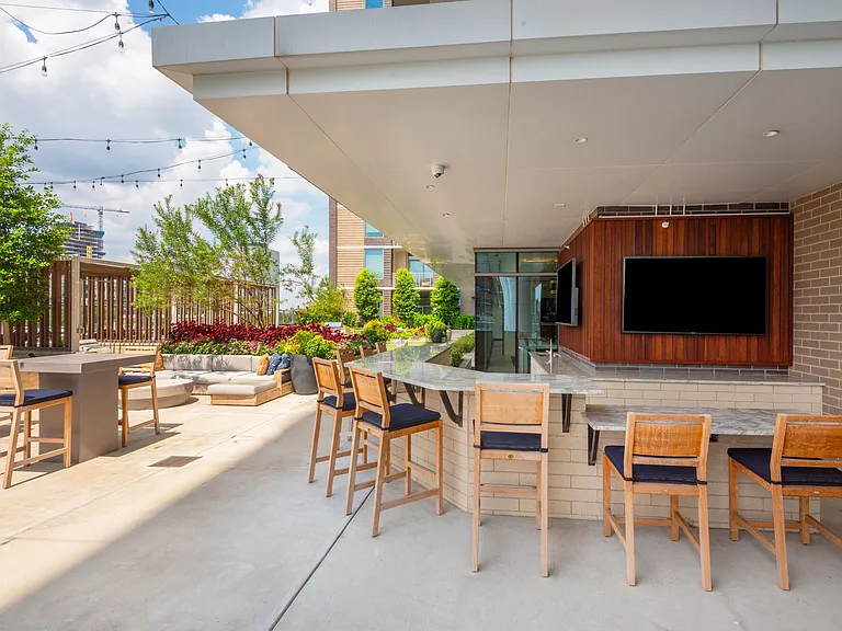 Nove at Knox — Photo 17