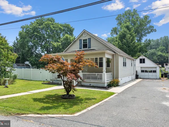 8011 Shore Rd, Baltimore, MD 21219