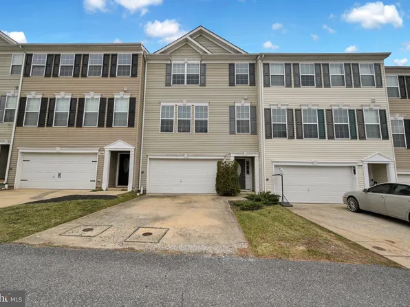2270 Golden Eagle Dr #89, York, PA 17408