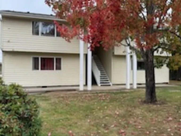 138 Crestview Ter — Photo 3