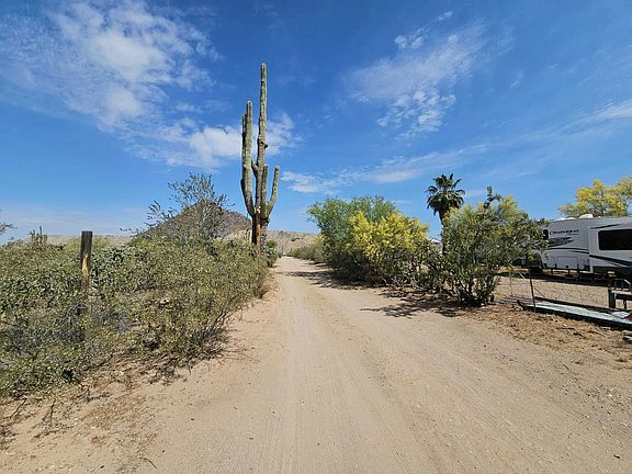 4th image of 7715 N Cherokee Pony Trl