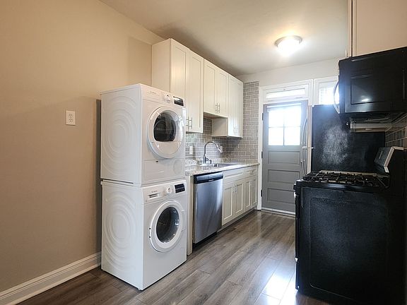 2nd image of 1042 Sanford Ave #65efd7a3b