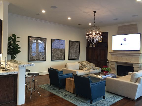 Fam Room