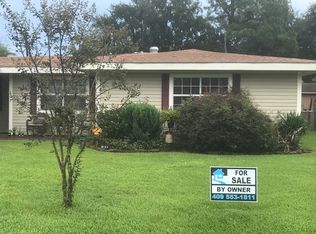 302 Paula Ave, Bridge City, TX 77611