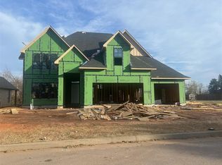 10033 SW 27th St, Yukon, OK 73099