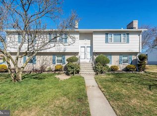 14 Beverly Pl, Hamilton, NJ 08619