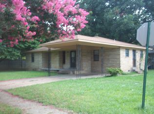 724 N Division St, Forrest City, AR 72335