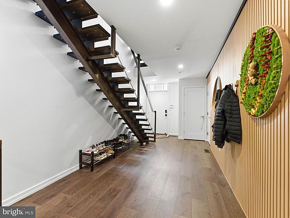 4th image of 322 Brown St APT G