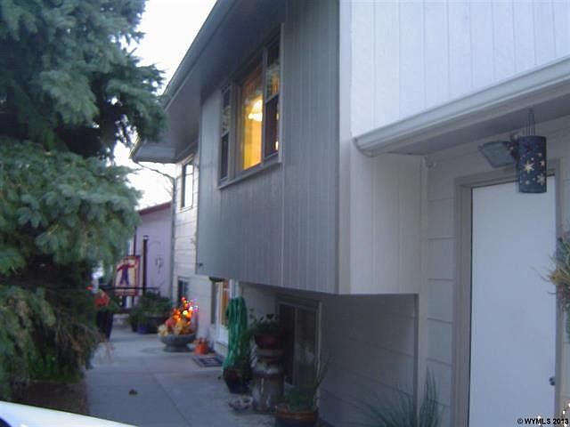 1st image of 3666 Crook Dr