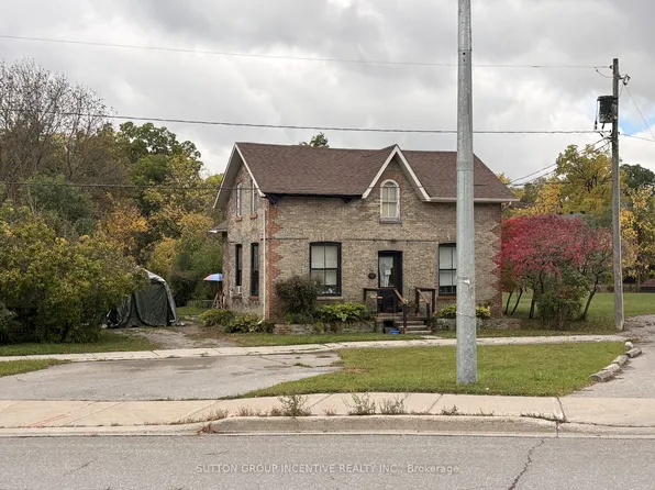 87 Lindsay St N, Kawartha Lakes, ON K9V 1T7