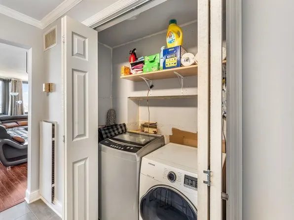 2110 Harmon Cove Tower image 38 of 50