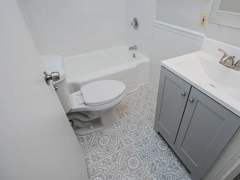 1818 Taylor Ave — Photo 44