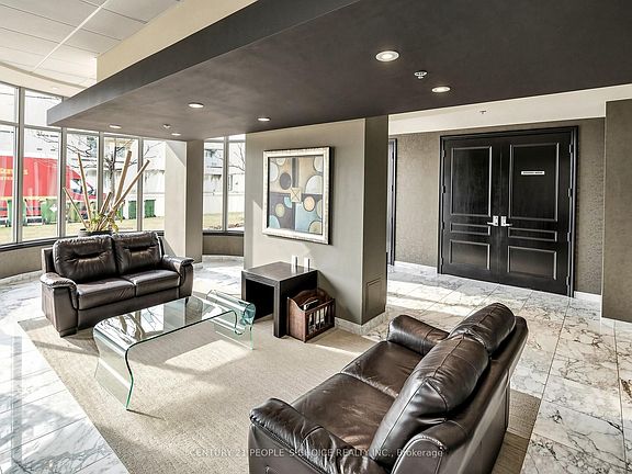 4th image of 935 Sheppard Ave W #603
