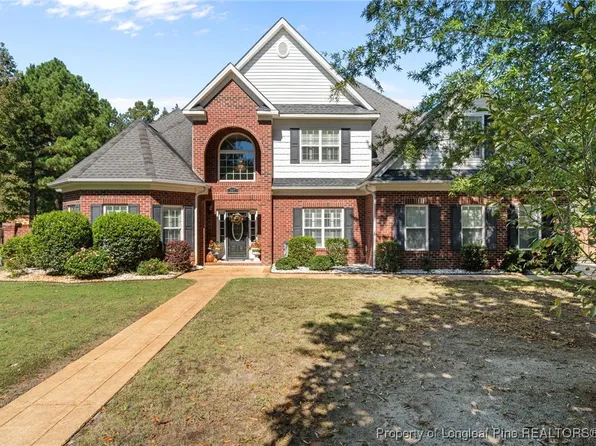 107 King Richard Ct, Red Springs, NC 28377