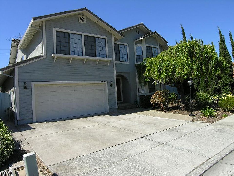1st image of 21070 Manita Ct