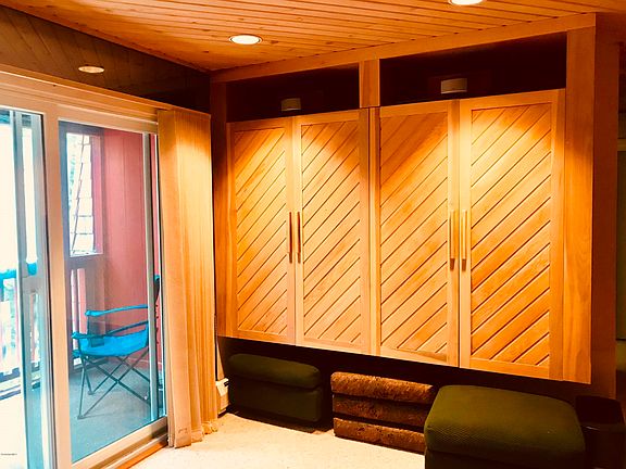 4 Built-in cabinetry