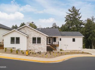 2733 NE 51st Ct, Lincoln City, OR