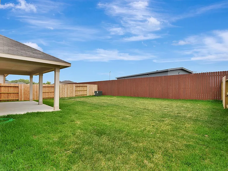 18214 Sessile Oak Dr — Photo 37