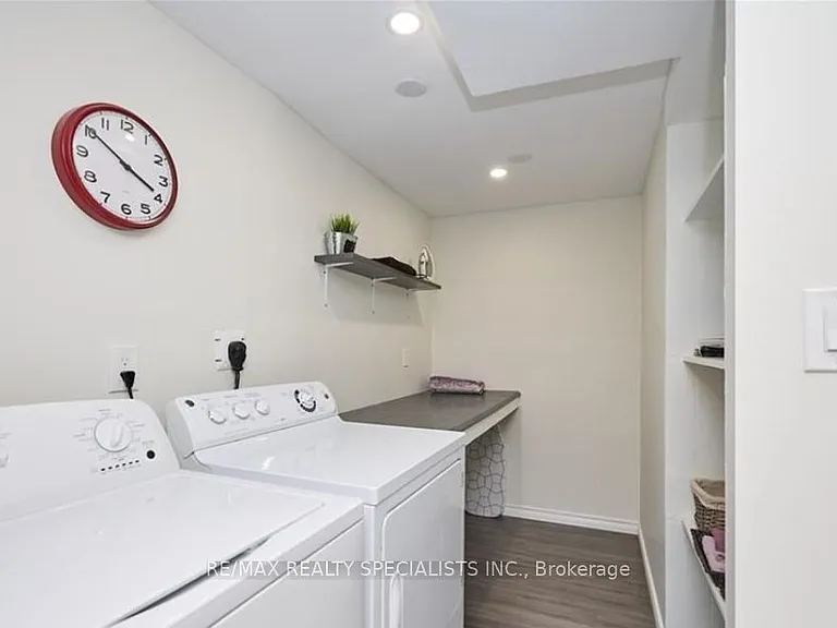 6 Gormley Cres #LOWER — Photo 7
