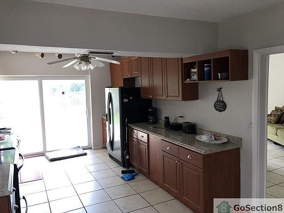 4th image of 4180 NW 26th St