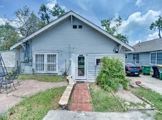 615 McIntosh St, Houston, TX 77009