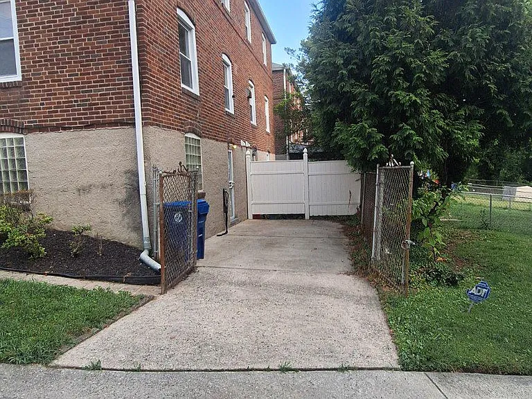 3721 Frankford Ave — Photo 29