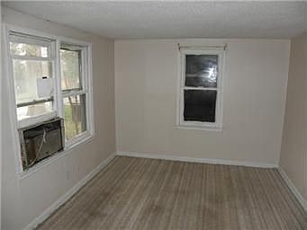 2nd image of 2825 N 42nd St