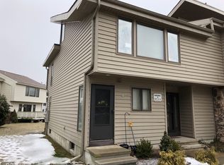 40 McPeek Rd, Lafayette, NJ 07848