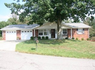 110 Hillcrest Ct, Russell, KY 41169