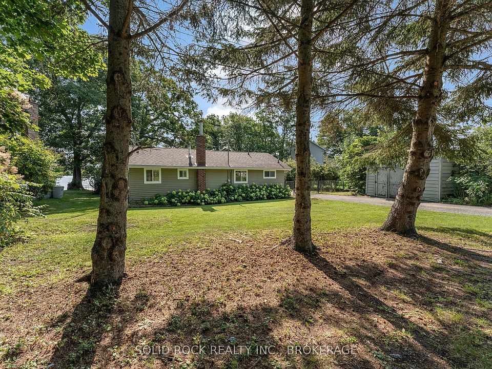 1st image of 65 Blue Heron Ln