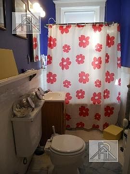 4th image of 9 Egremont Rd APT 8*