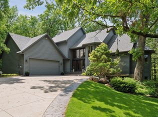 18686 Pheasant Ridge Rd, Prior Lake, MN 55372
