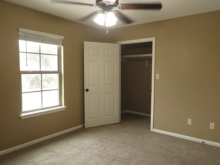 509 E Lagrange St #A — Photo 10
