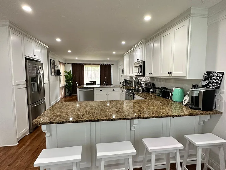 531 Stromsdale Rd — Photo 4