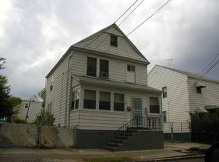 35 Ross St, Newark, NJ 07114